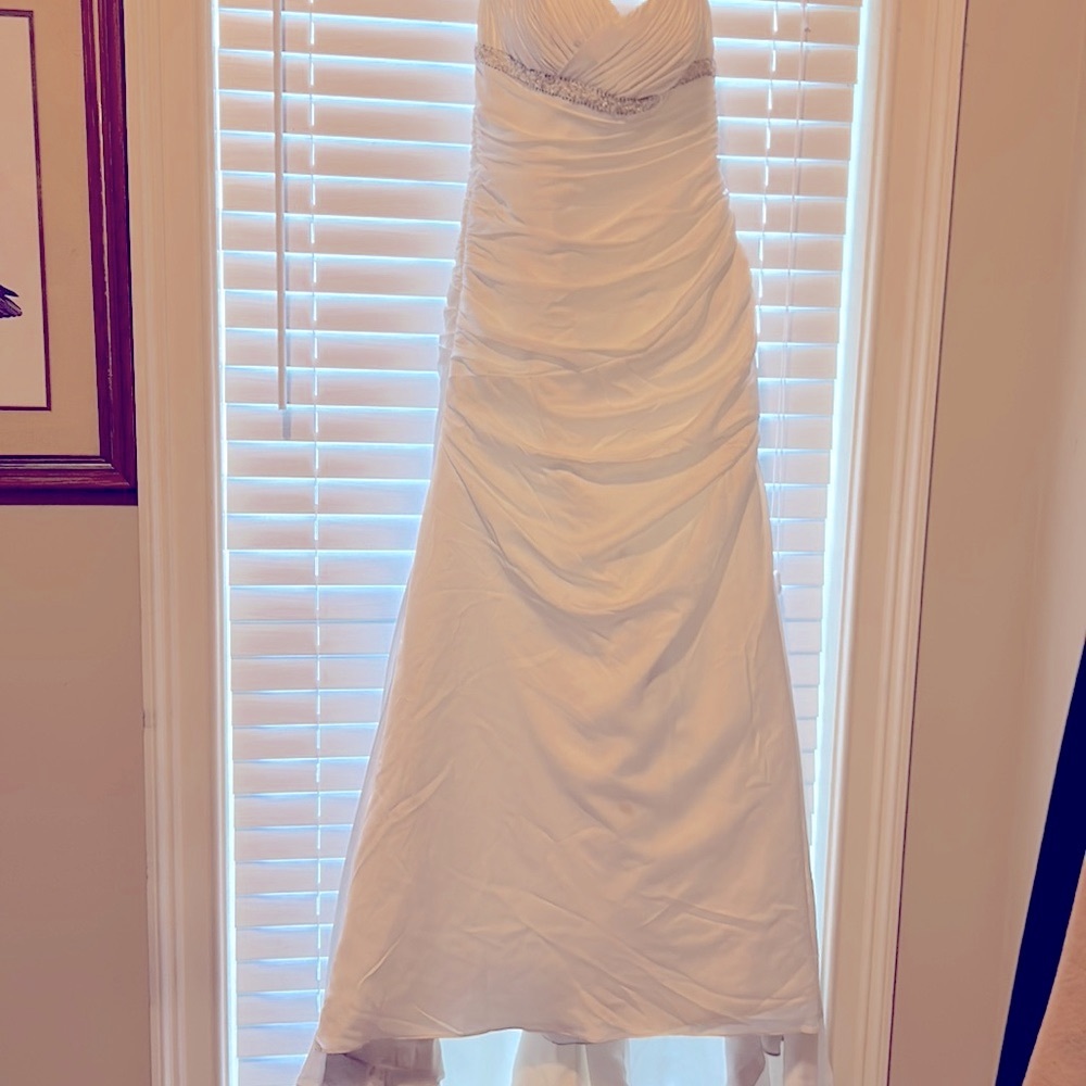 Essence of Australia wedding dress